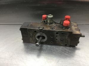 Liebherr Regulating valve